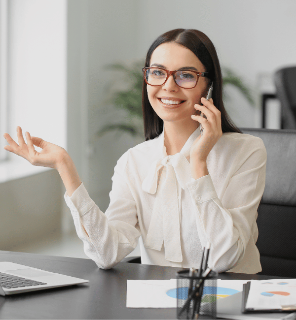 Happy Accountant (600 x 650 px)